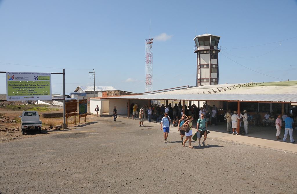 Transfer Hotel In Santa Cruz Island - Baltra Airport foto 2
