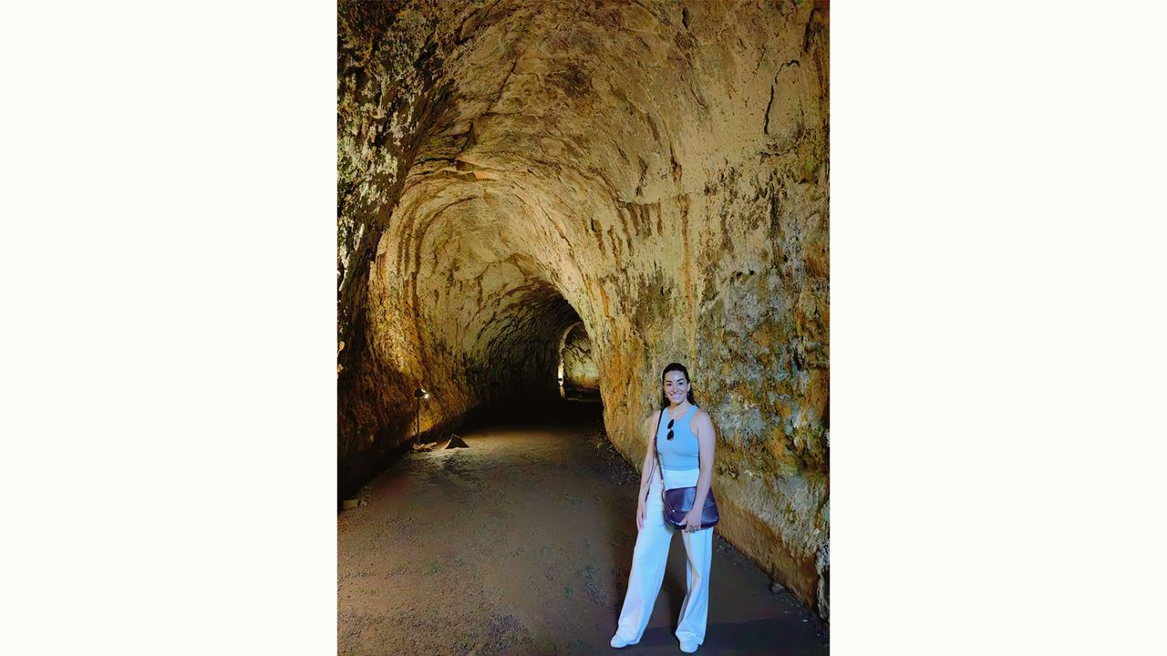 Upper Santa Cruz: Giant Turtles, Lava Tunnels And The Twins foto 5