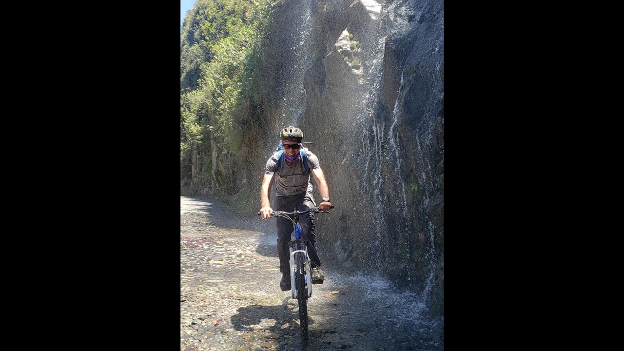 Route Des Cascades À Vélo : Aventure Au Pailón Del Diablo foto 4