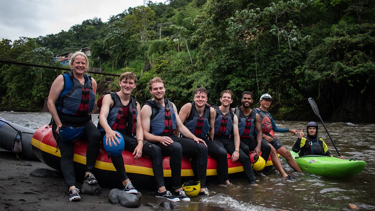 Rafting Em Baños De Agua Santa: Rio Pastaza Nível 3 E 4 foto 7