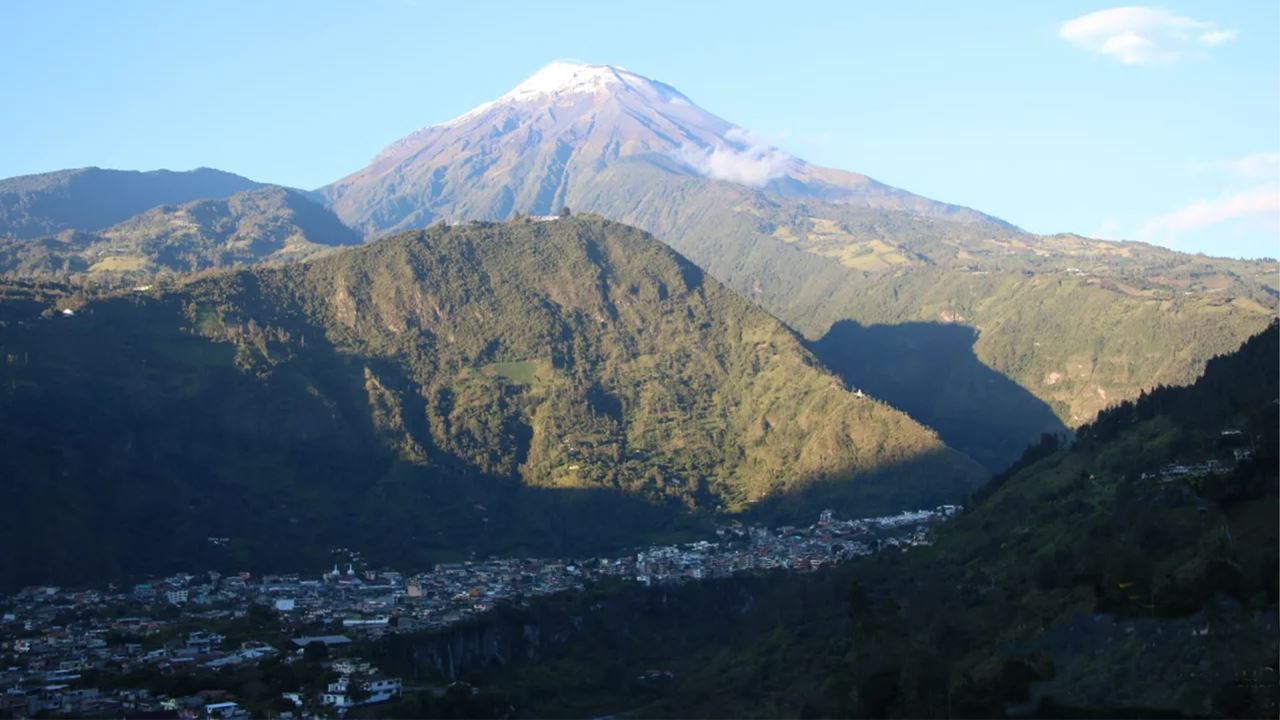 Trekking Até A Casa Da Árvore Em Baños De Agua Santa foto 2