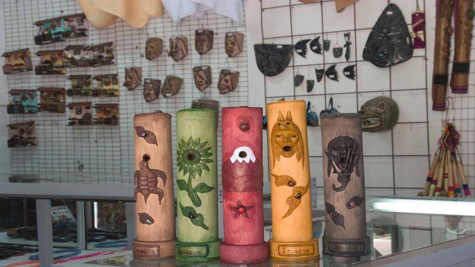 Tour To The Middle Of The World foto 4