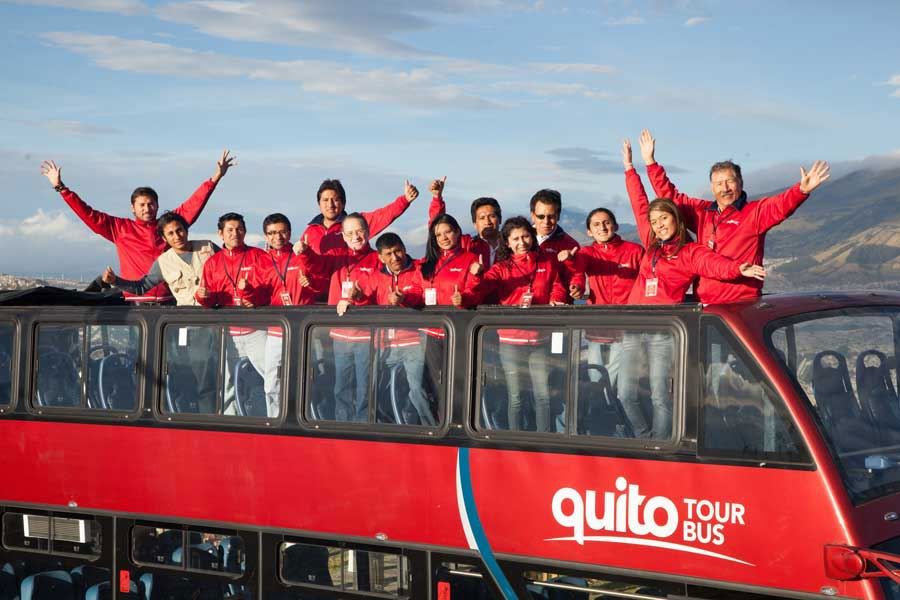 Quito Adventure And Half Of The World Panoramic Bus Tour foto 2
